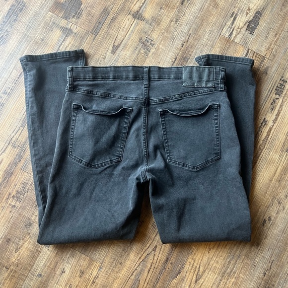 Eddie Bauer Men's Straight Jeans - Dark Gray - Picture 3 of 3